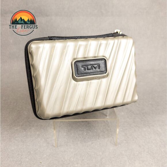 TUMI For Delta Amenity Travel Bag Hard Shell Toiletry Kit Case Gray With Mask - Picture 1 of 13